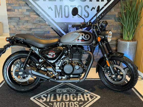 ROYAL ENFIELD HUNTER 350 