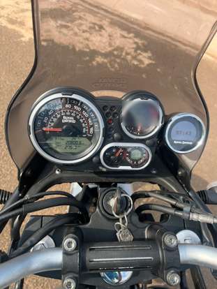ROYAL ENFIELD-HIMALAYAN-2023