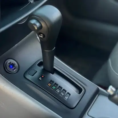 TOYOTA-COROLLA-2003