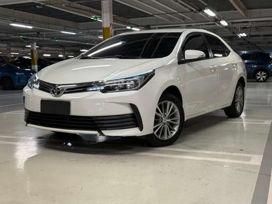 TOYOTA-COROLLA-2018