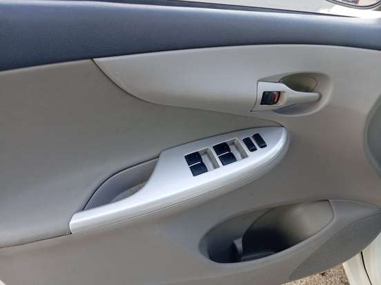 TOYOTA-COROLLA-2014