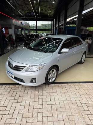 TOYOTA-COROLLA-2012