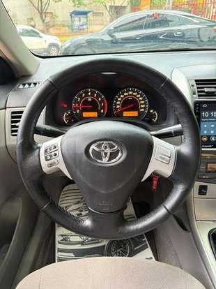 TOYOTA-COROLLA-2012