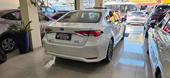 TOYOTA-COROLLA-2023