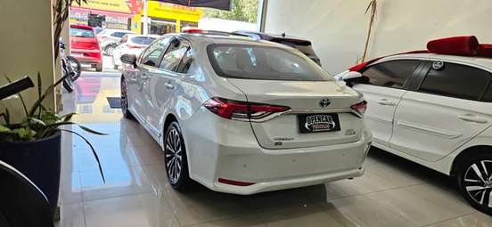 TOYOTA-COROLLA-2023