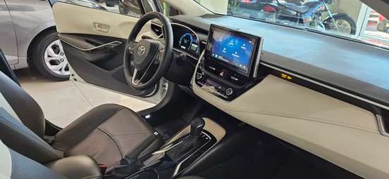 TOYOTA-COROLLA-2023