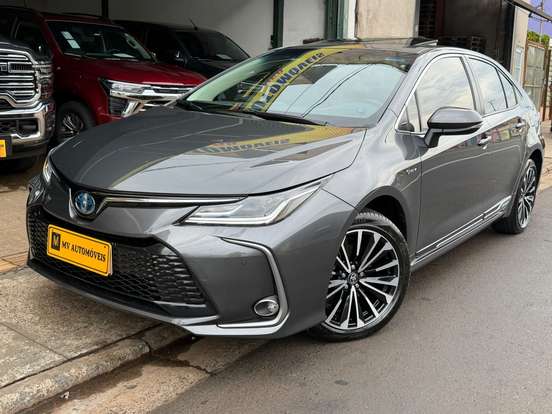 TOYOTA-COROLLA-2025