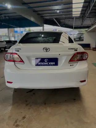 TOYOTA-COROLLA-2012