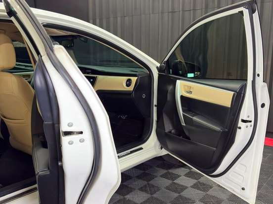 TOYOTA-COROLLA-2.0 ALTIS 16V FLEX 4P AUTOMÁTICO TOYOTA-COROLLA-2017