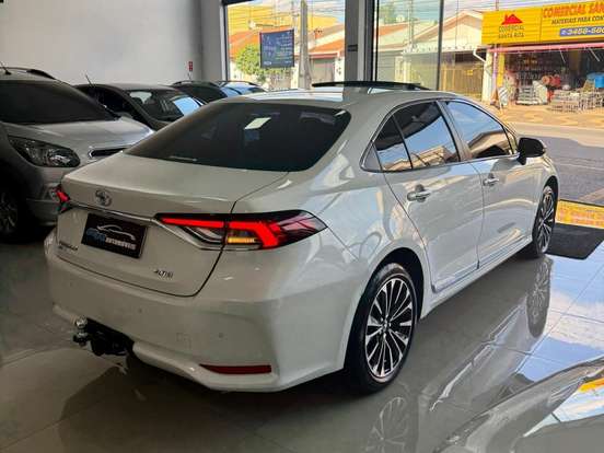 TOYOTA-COROLLA-2023