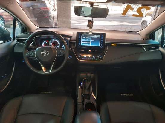 TOYOTA-COROLLA-2020