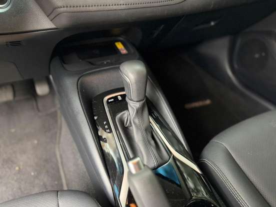TOYOTA-COROLLA-2024