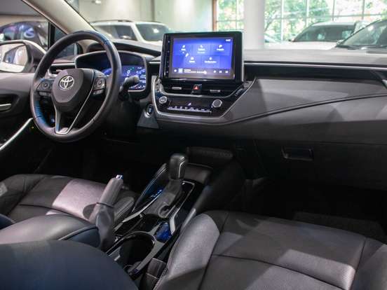 TOYOTA-COROLLA-2023