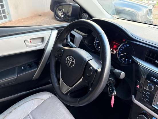 TOYOTA-COROLLA-2.0 XEI 16V FLEX 4P AUTOMÁTICO TOYOTA-COROLLA-2015