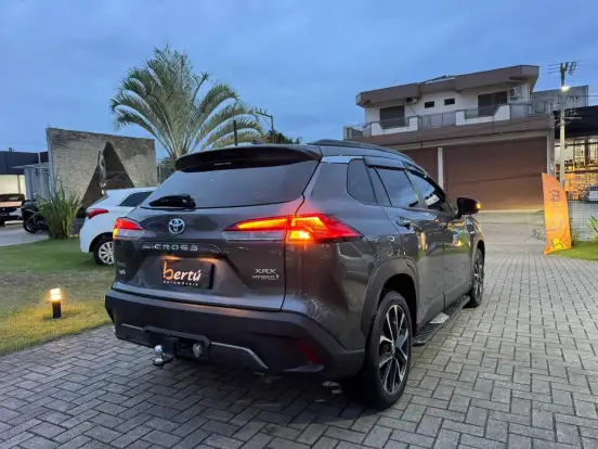 TOYOTA-COROLLA CROSS-2023