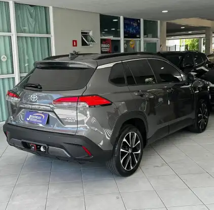 TOYOTA-COROLLA CROSS-2024