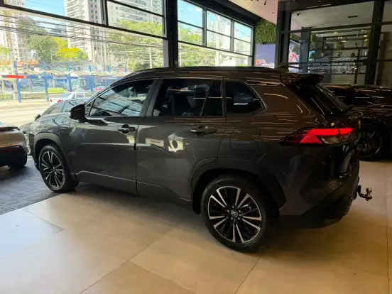 TOYOTA-COROLLA CROSS-2025