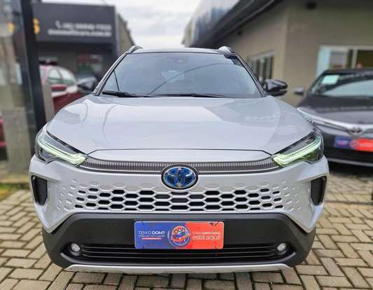 TOYOTA-COROLLA CROSS-2024