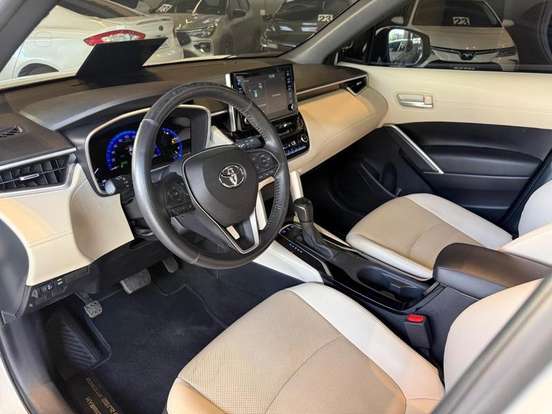 TOYOTA-COROLLA CROSS-2021