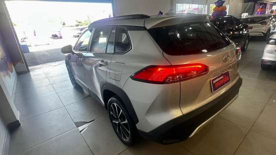 TOYOTA-COROLLA CROSS-2024
