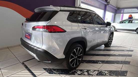 TOYOTA-COROLLA CROSS-2024