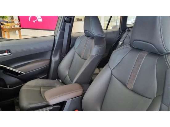 TOYOTA-COROLLA CROSS-2026