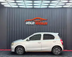 TOYOTA ETIOS 1.3 X 16V FLEX 4P MANUAL TOYOTA ETIOS 1.3 X 16V FLEX 4P MANUAL