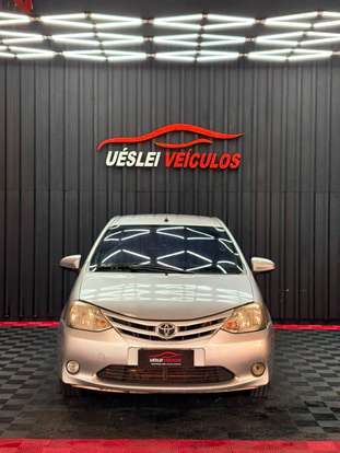 TOYOTA-ETIOS-2014
