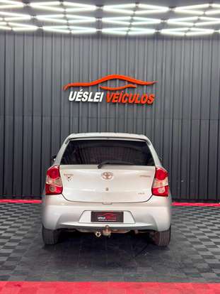 TOYOTA-ETIOS-2014