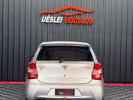 TOYOTA-ETIOS-1.3 X 16V FLEX 4P MANUAL TOYOTA-ETIOS-2014