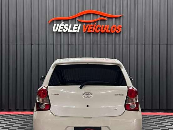 TOYOTA-ETIOS-1.3 X STANDARD 16V FLEX 4P MANUAL TOYOTA-ETIOS-2018