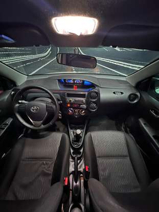 TOYOTA-ETIOS-2018