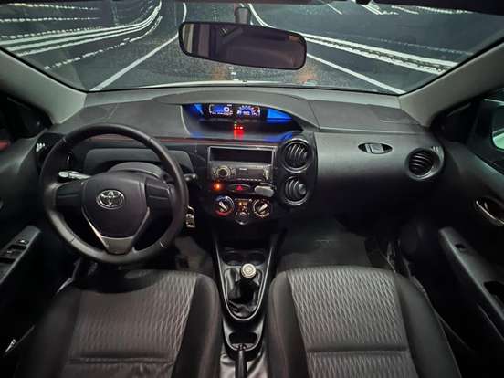 TOYOTA-ETIOS-1.3 X STANDARD 16V FLEX 4P MANUAL TOYOTA-ETIOS-2018