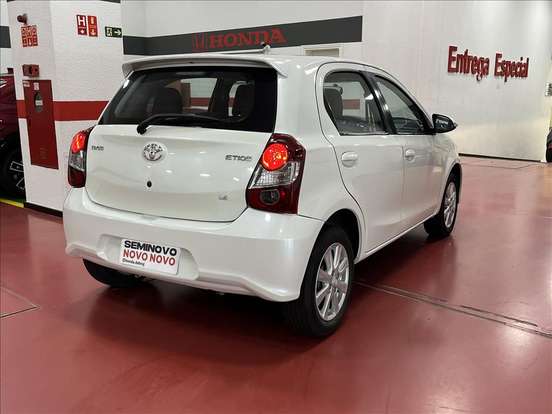 TOYOTA-ETIOS-1.5 X PLUS 16V FLEX 4P AUTOMÁTICO TOYOTA-ETIOS-2019