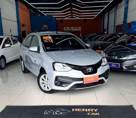 TOYOTA-ETIOS-2019
