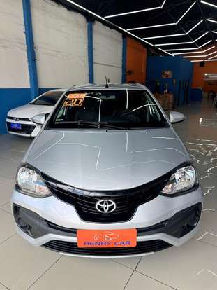 TOYOTA-ETIOS-2019