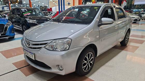 TOYOTA ETIOS 1.5 X SEDAN 16V FLEX 4P MANUAL