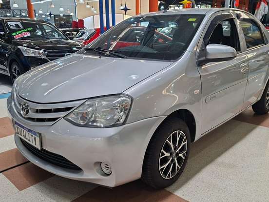 TOYOTA-ETIOS-1.5 X SEDAN 16V FLEX 4P MANUAL TOYOTA-ETIOS-2014