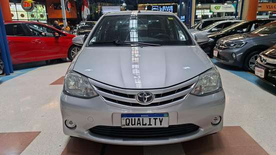 TOYOTA-ETIOS-2014