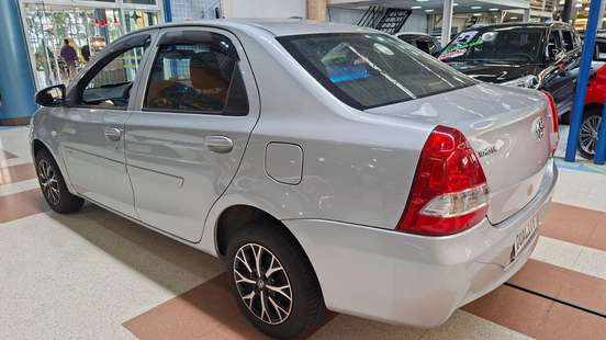 TOYOTA-ETIOS-2014