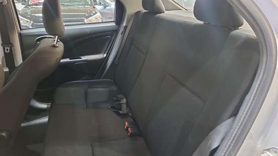 TOYOTA-ETIOS-2014