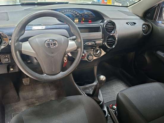 TOYOTA-ETIOS-1.5 X SEDAN 16V FLEX 4P MANUAL TOYOTA-ETIOS-2014