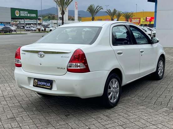 TOYOTA-ETIOS-1.5 XLS SEDAN 16V FLEX 4P AUTOMÁTICO TOYOTA-ETIOS-2016