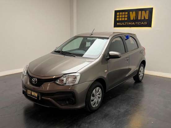 TOYOTA-ETIOS-1.5 XS 16V FLEX 4P AUTOMÁTICO TOYOTA-ETIOS-2017