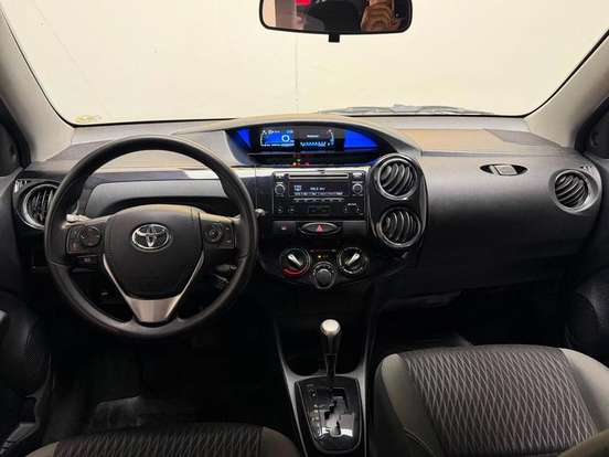 TOYOTA-ETIOS-1.5 XS 16V FLEX 4P AUTOMÁTICO TOYOTA-ETIOS-2017