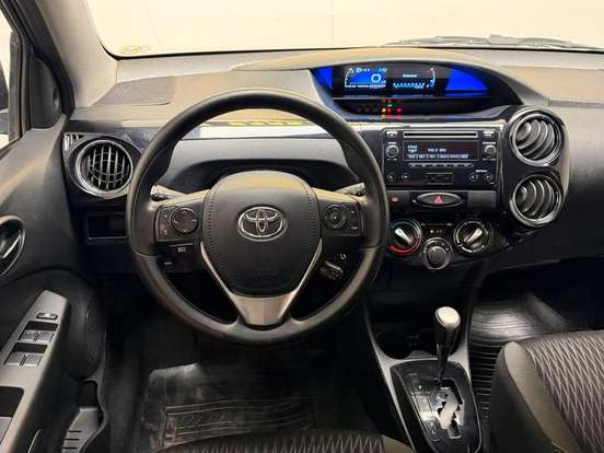 TOYOTA-ETIOS-1.5 XS 16V FLEX 4P AUTOMÁTICO TOYOTA-ETIOS-2017