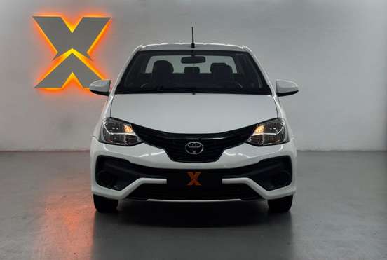TOYOTA-ETIOS-2017