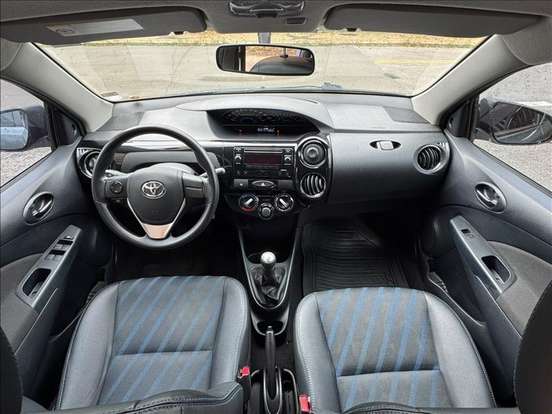 TOYOTA-ETIOS-1.5 XS SEDAN 16V FLEX 4P MANUAL TOYOTA-ETIOS-2016
