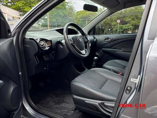 TOYOTA-ETIOS-1.5 XS SEDAN 16V FLEX 4P MANUAL TOYOTA-ETIOS-2016