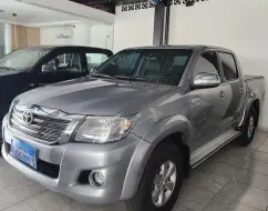 TOYOTA HILUX 2.7 SRV 4X4 CD 16V FLEX 4P AUTOMÁTICO TOYOTA HILUX 2.7 SRV 4X4 CD 16V FLEX 4P AUTOMÁTICO